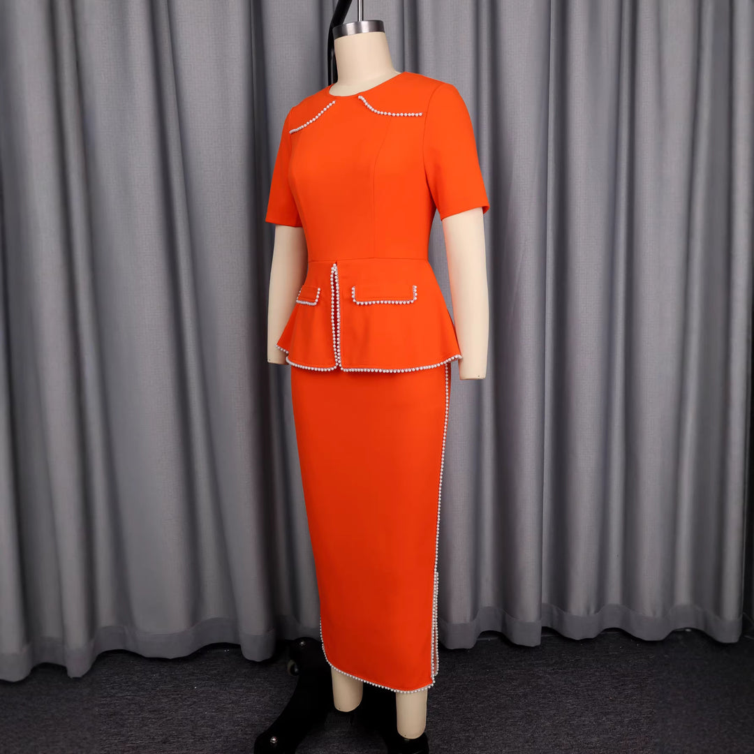 Damen elegantes Kleid mit dekorativen Perlenakzenten EB
