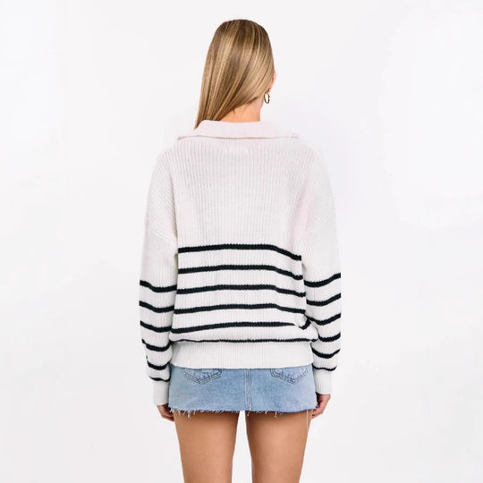 Damen sportlicher Strickpullover mit halbem Reißverschluss und Streifenmuster EB
