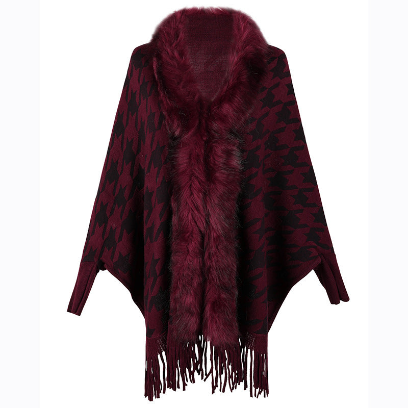 Damen stilvoller Poncho mit exklusivem Fellbesatz und modernem Sternenmuster EB
