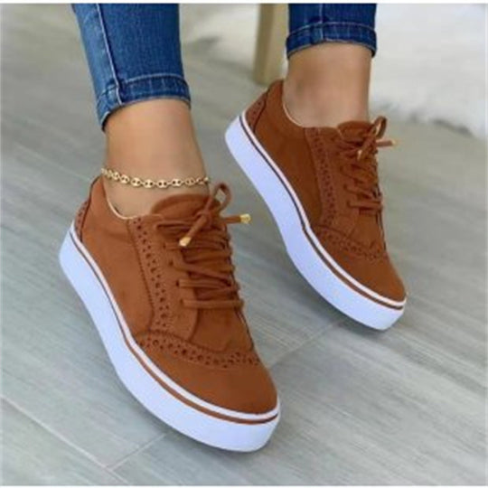 Damen Schnürer-Plateau-Sneaker im Brogue-Stil mit Komfortfußbett EB
