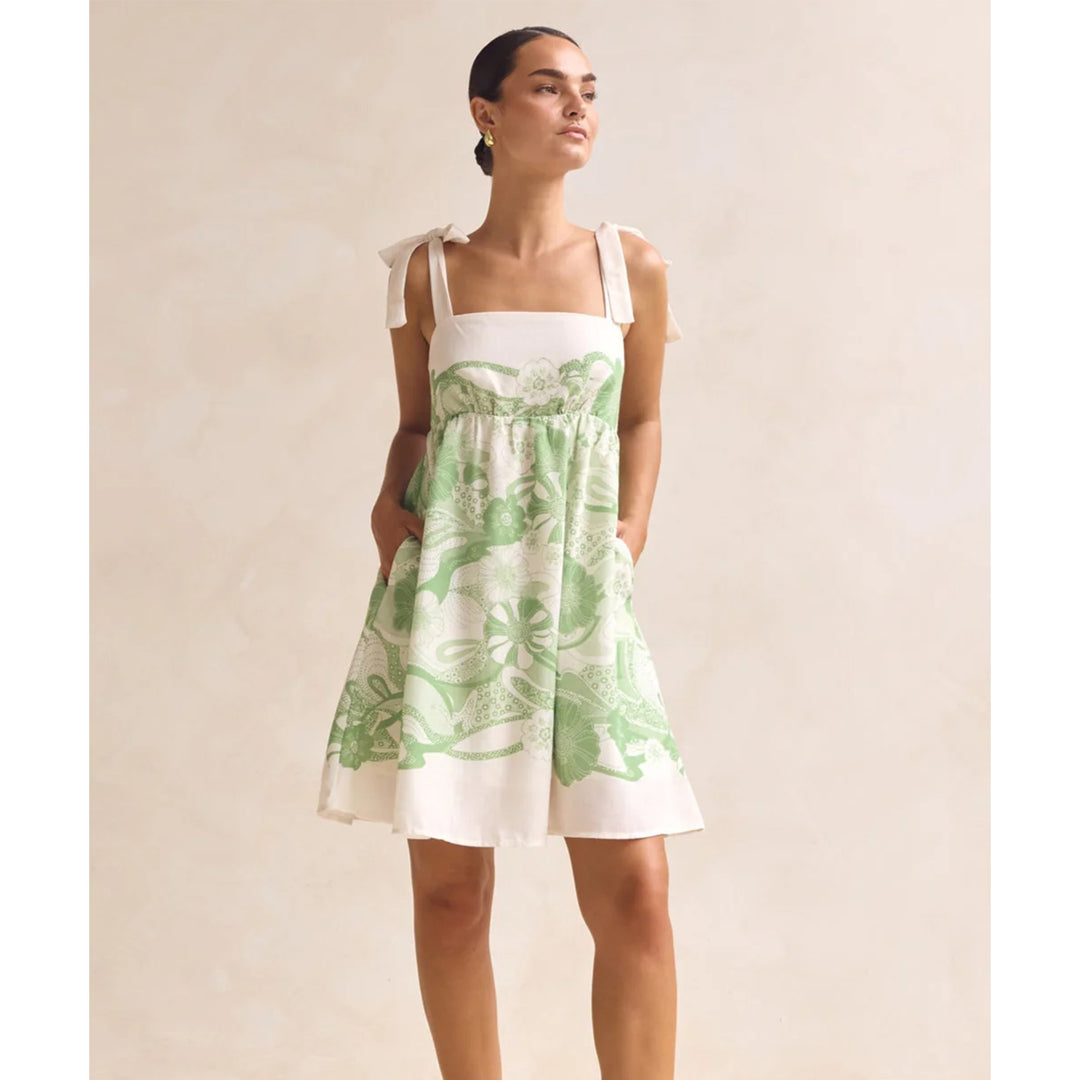 Damen Sommerliches Minikleid mit verspieltem Mustermix und fließendem Schnitt EB