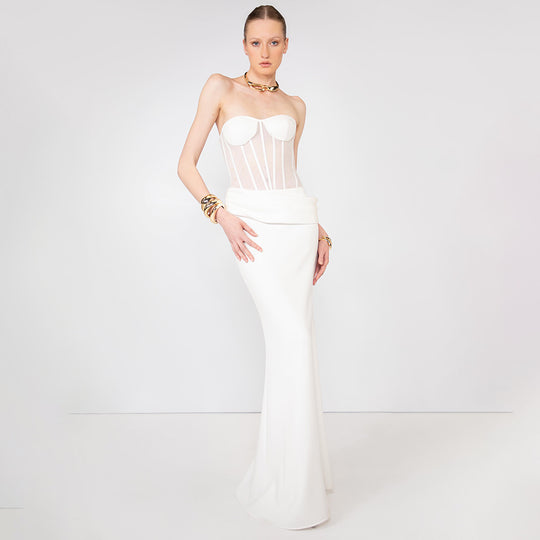 Damen figurumspielendes Abendkleid mit tailliertem Oberteil und fließendem Rock EB