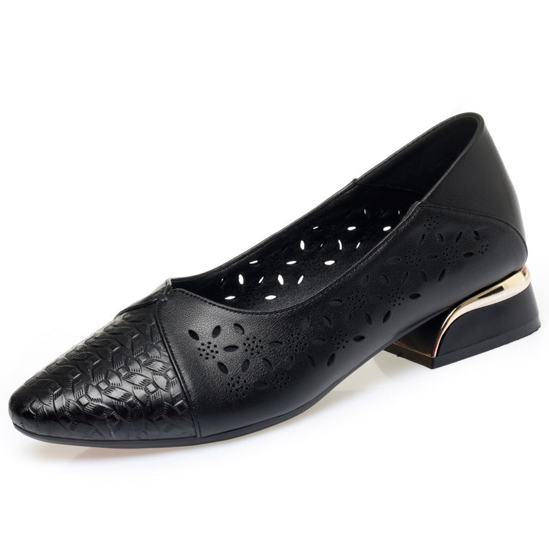 Damen Ballerinas mit dekorativem Lochdesign und elegantem Blockabsatz EB