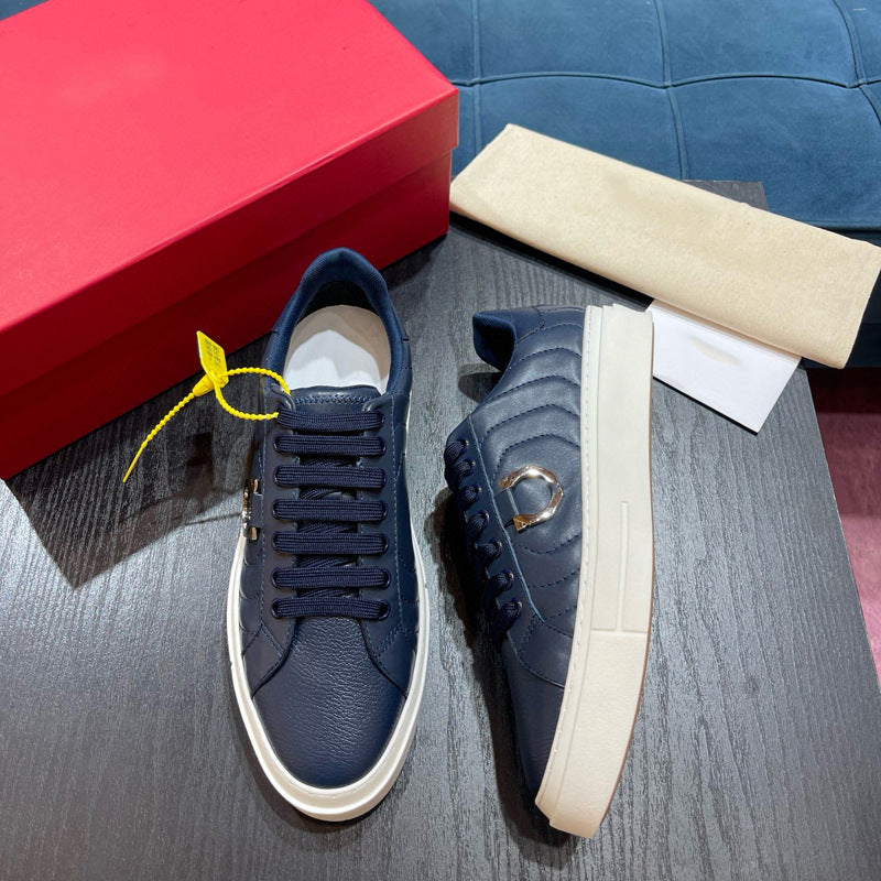 Damen Bequeme Sneakers mit modischer Prägung EB