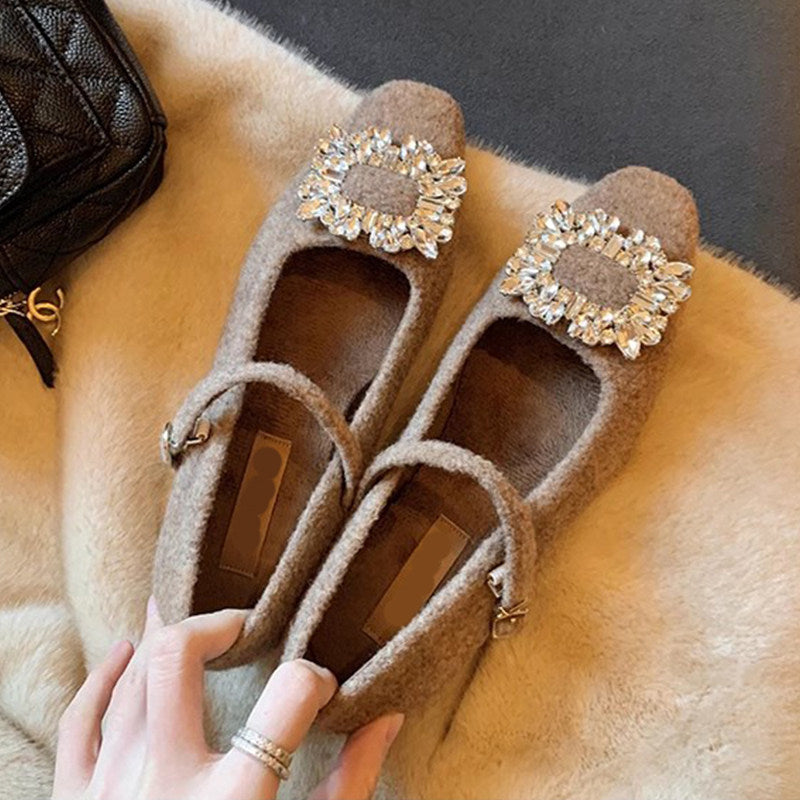 Damen Elegante Ballerinas mit Schmuckakzent und komfortablem Riemchen EB
