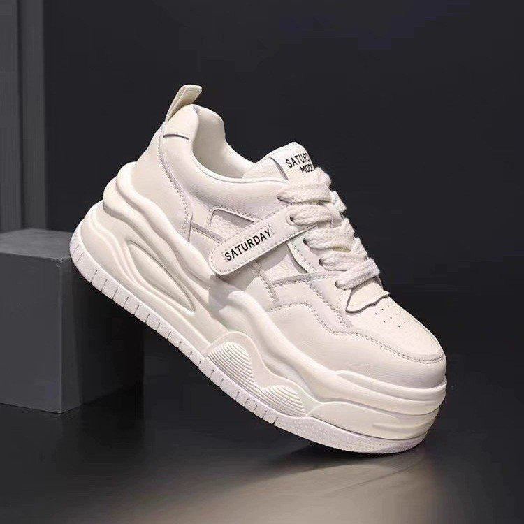 Damen Chunky Sneakers mit trendiger Plateau-Sohle und seitlichem Klettverschluss EB