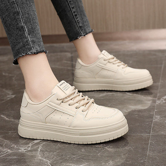 Damen Komfortable Sneaker mit atmungsaktiver Oberflächenstruktur und dämpfender Sohle EB