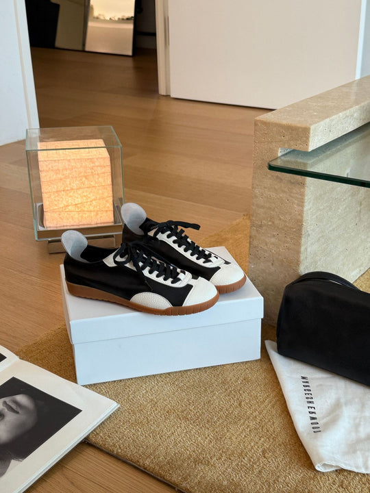Damen Sportliche Sneakers mit atmungsaktiver Oberflächenstruktur und rutschfester Gummisohle EB