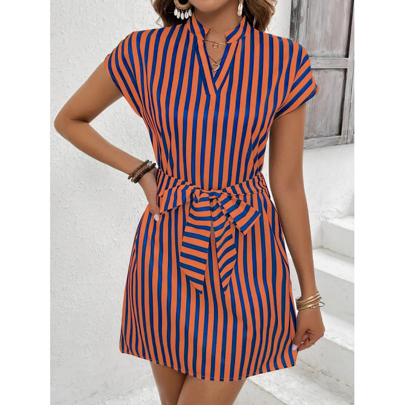Damen Kurzarmkleid mit Gürtel und Streifenmuster EB
