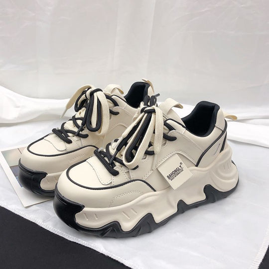 Damen trendige Chunky-Sneaker mit strapazierfähigem Obermaterial und markantem Profil EB