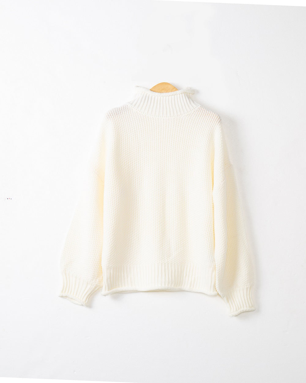 Damen modischer Pullover mit hohem Kragen und strukturierter Textur EB