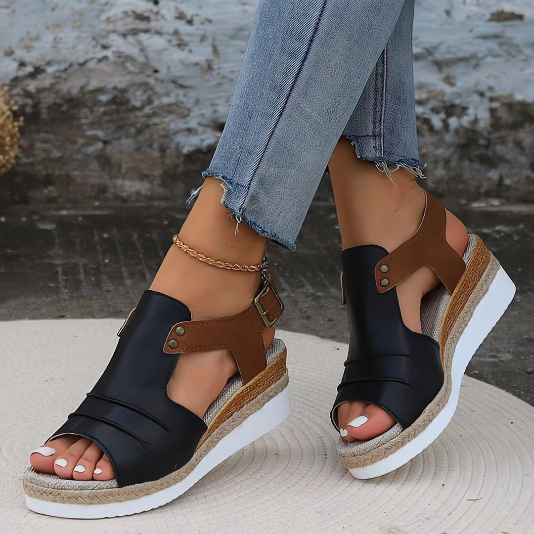 Damen Plateau-Sandalen mit eleganter Riemchen-Optik EB