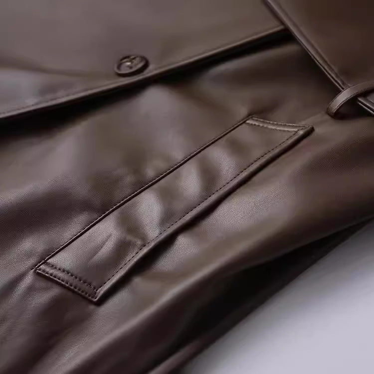 Damen Kunstleder-Trenchcoat mit modischem Schnitt und praktischen Taschen EB