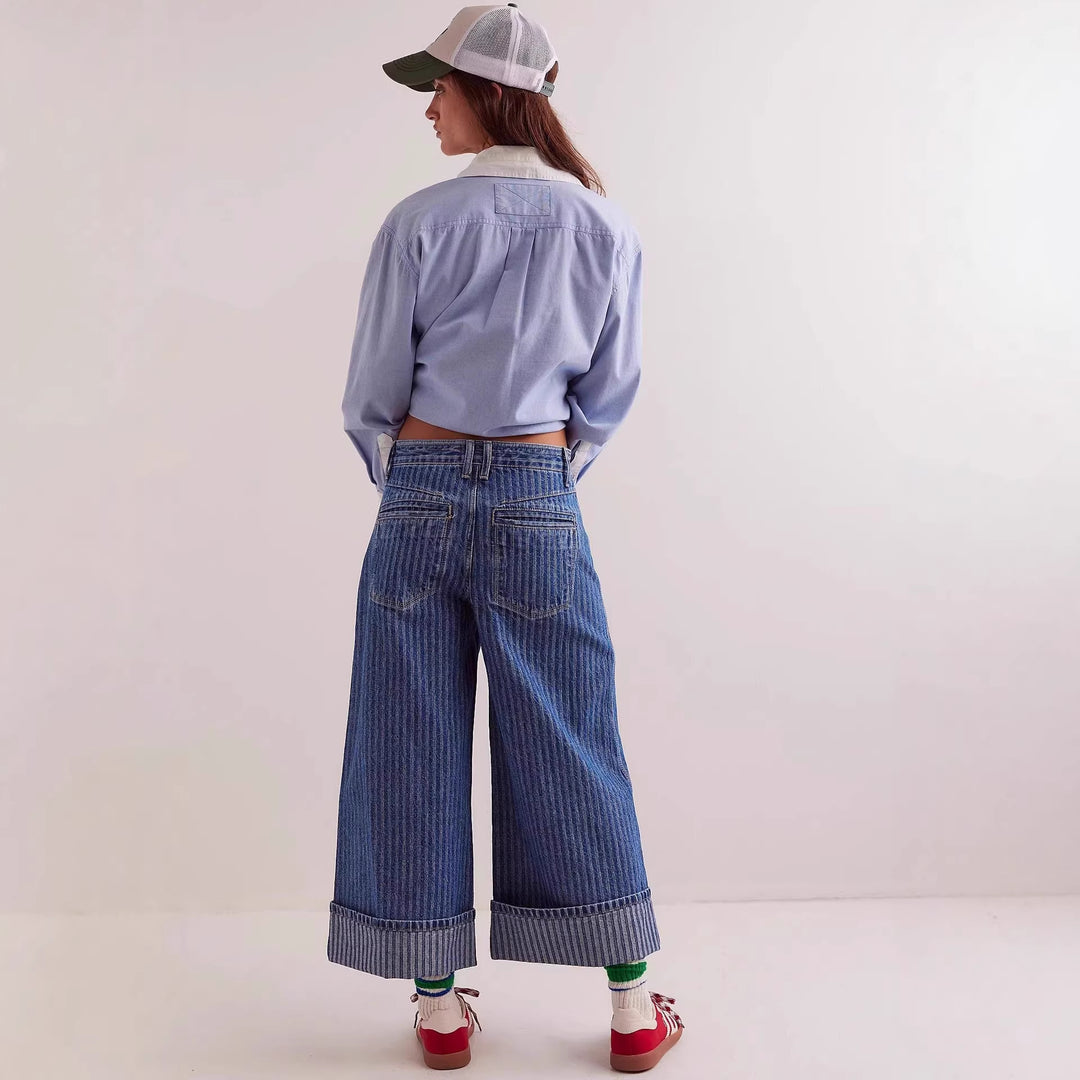 Damen Elegante weit geschnittene Jeans mit aufgenähten Streifen EB