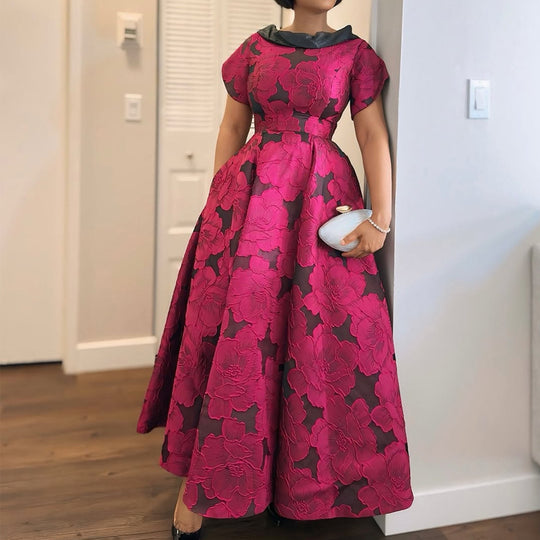 Damen Elegantes Midikleid mit floralem Design und strukturiertem Oberteil EB