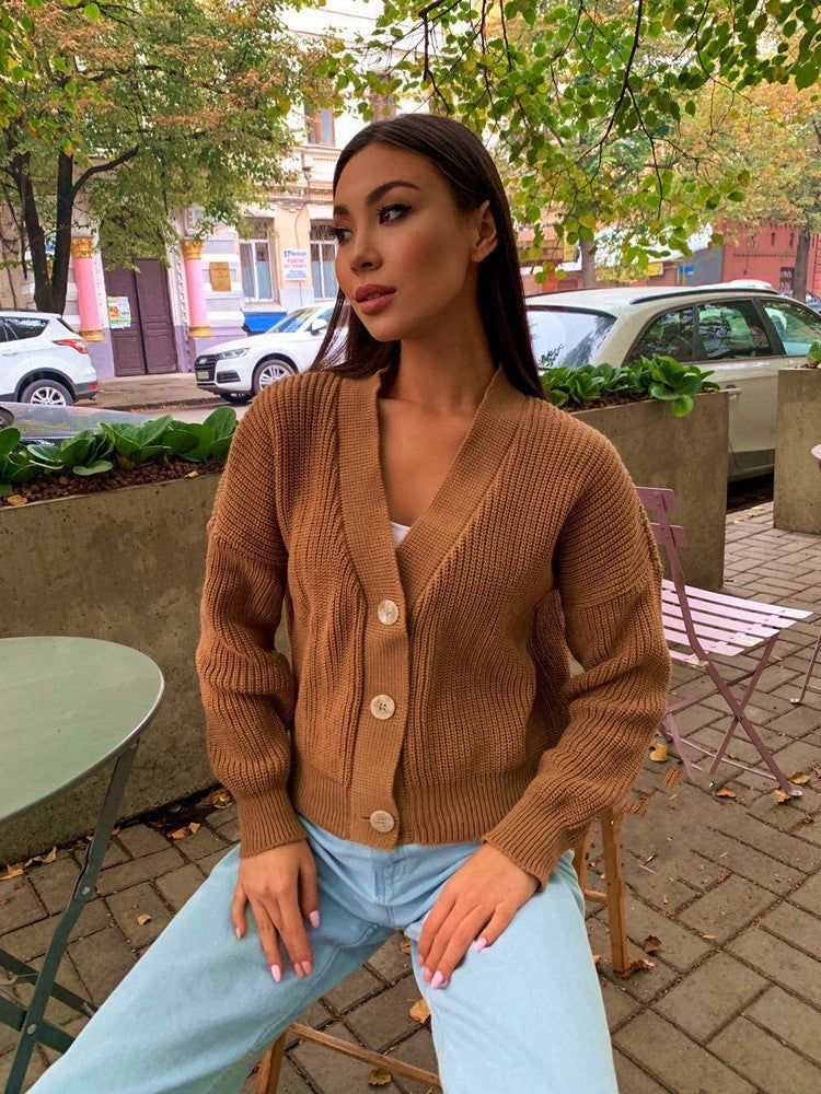 Damen Großer Strickcardigan mit Knopfdetail und V-Ausschnitt EB