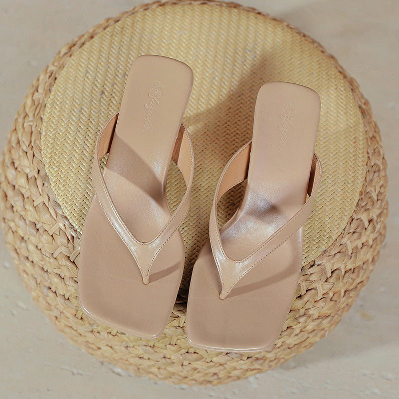 Damen Stilvolle Flip-Flops mit elegantem Riemendesign EB