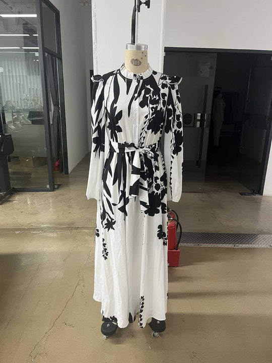 Damen Maxikleid mit floralen Mustern und raffinierten Volants EB