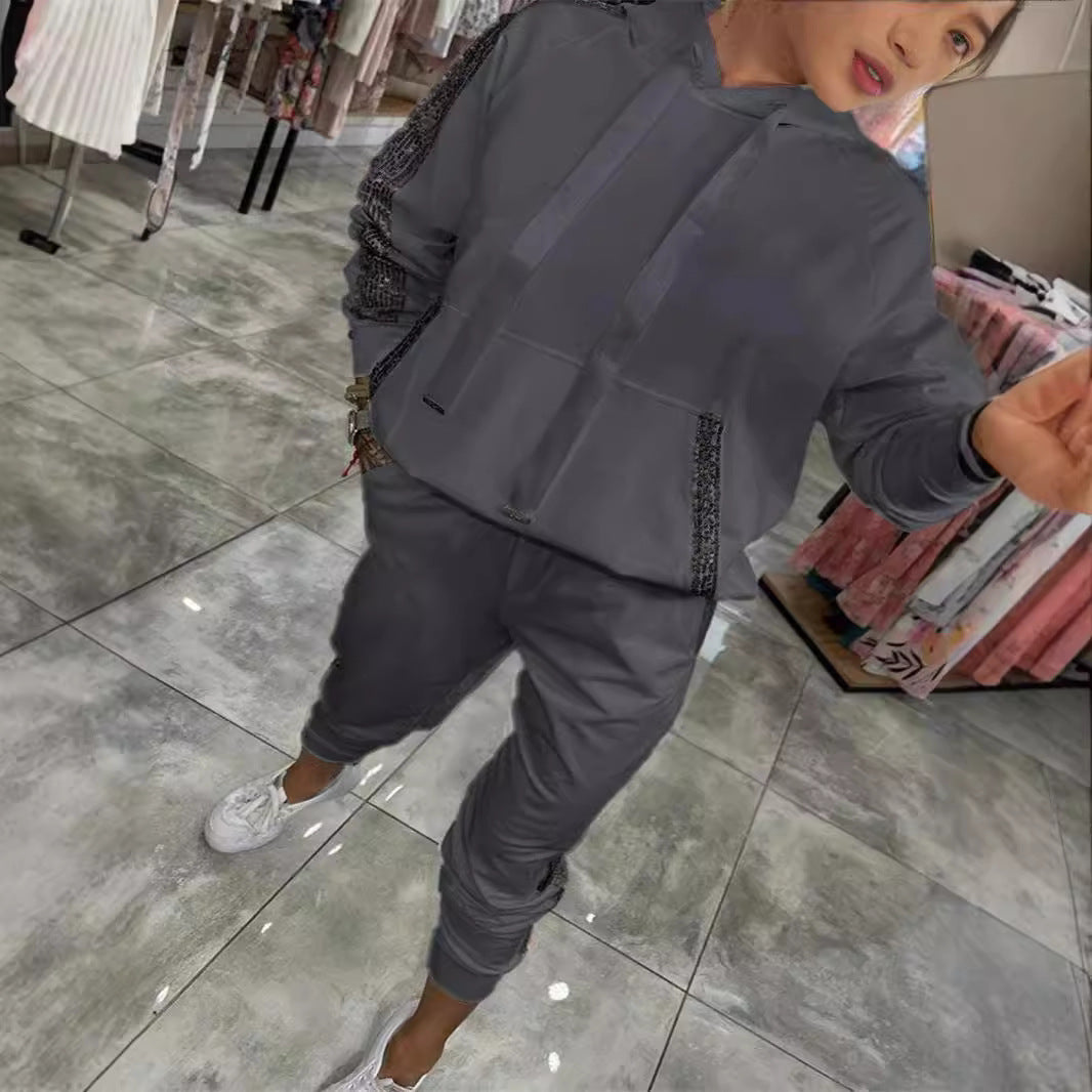 Damen Modischer Sweatanzug mit glitzernden Akzenten EB