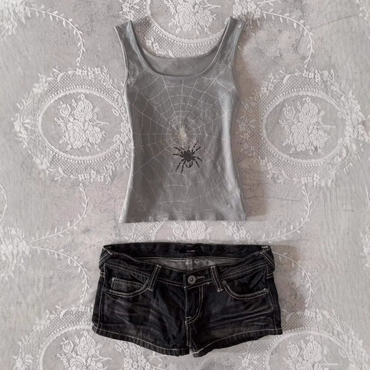 Damen Denim-Shorts mit lässigem Cut und auffälligen Nähte EB