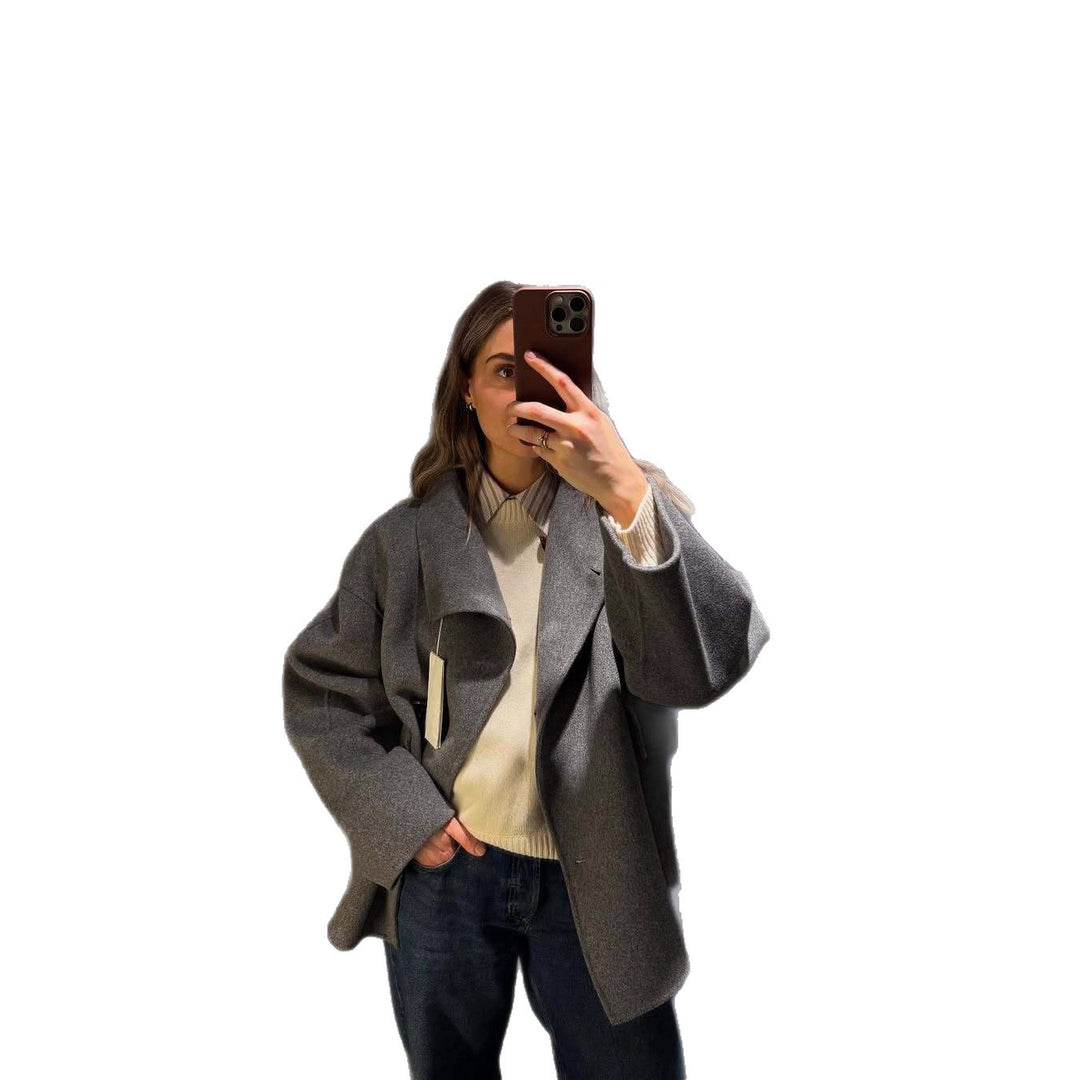 Damen Oversized Wolljacke mit ausgefallenem Schnitt und praktischen Taschen EB
