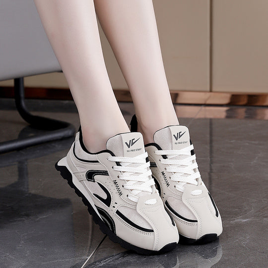Damen Lauf-Sneaker mit rutschfestem Profil und atmungsaktiver Obermaterialstruktur EB