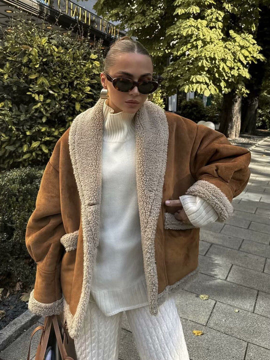 Damen Steppjacke mit weichem Innenfutter und praktischen Taschen EB