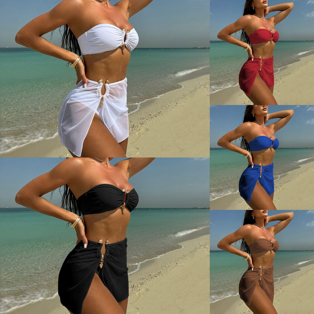 Damen Bandeau-Bikini mit raffiniertem Schnitt und verzierten Knöpfen EB
