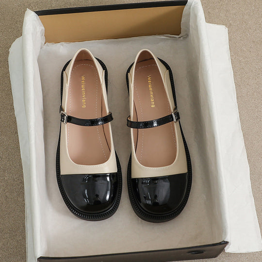 Damen Mary-Jane Schuhe mit glänzendem Lack und verstellbarem Riemen EB