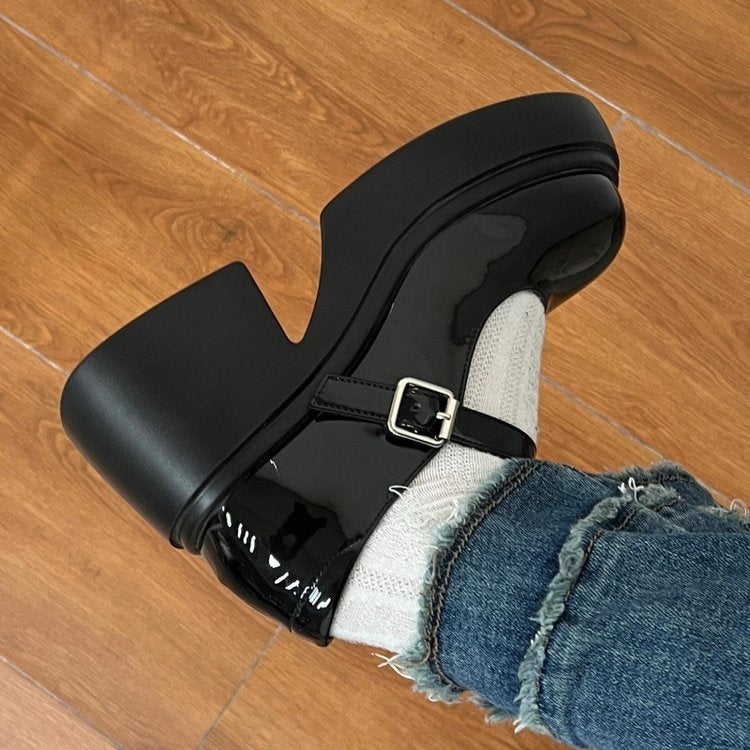 Damen Plateau-Mary Janes mit verstellbarem Riemen und bequemer Sohle EB
