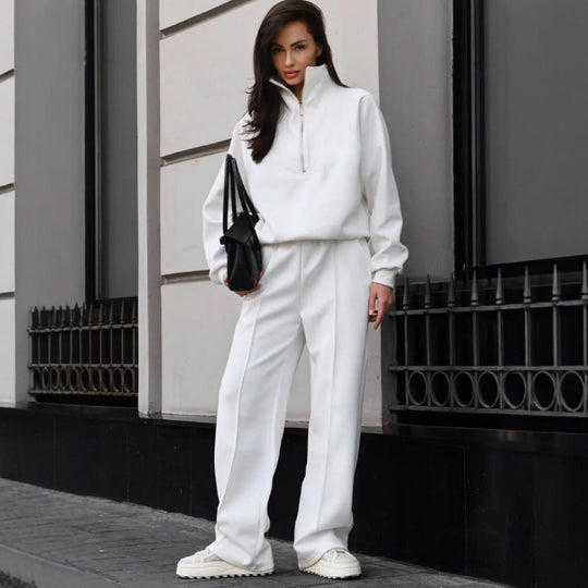 Damen Oversize-Halbreißverschluss-Sweatshirt mit weit geschnittener hochgeschnittener Palazzo-Hose Eichborn Berlin