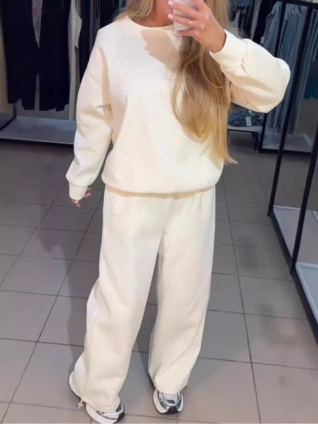 Damen Lässiger Freizeitanzug mit modernem Punktedesign EB