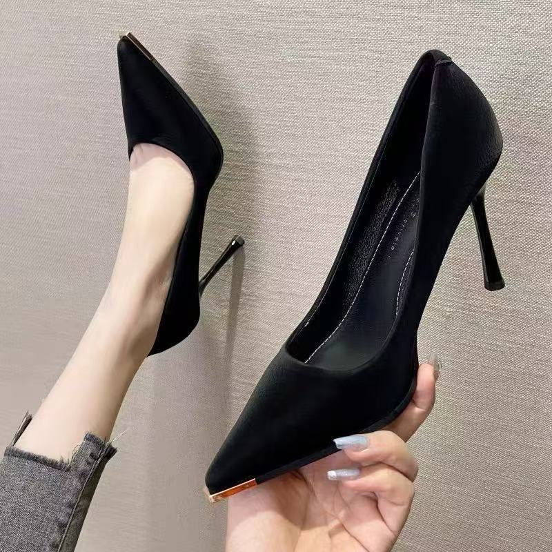 Damen Elegante spitze Pumps mit glänzendem Absatz EB