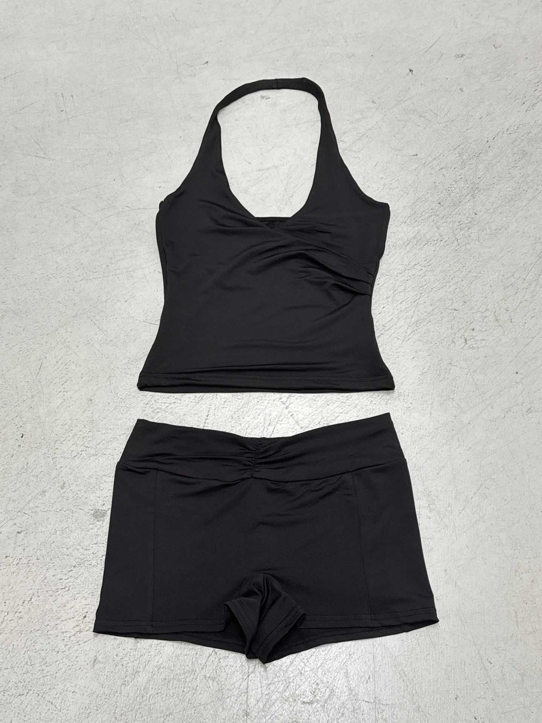 Damen sportliches Bikini-Set mit stylischem Schnitt und verstellbaren Trägern EB