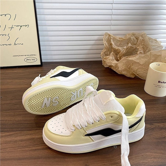 Damen Bequeme Sneaker mit luftiger Sohle EB