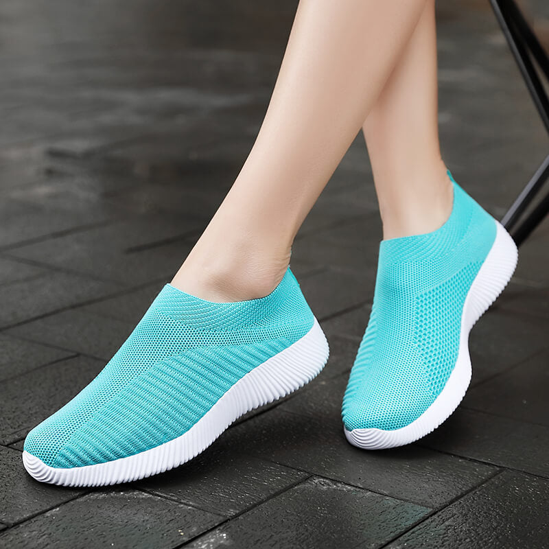 Damen Leichte und atmungsaktive Slip-On Sneakers mit flexiblem Sohlenprofil EB