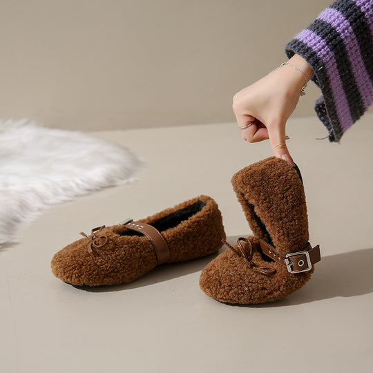 Damen Ballerinas aus kuscheligem Stoff mit verstellbarem Riemen und Schleifen-Applikation EB