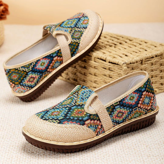 Damen Bequeme und modische Slipper mit buntem Muster EB