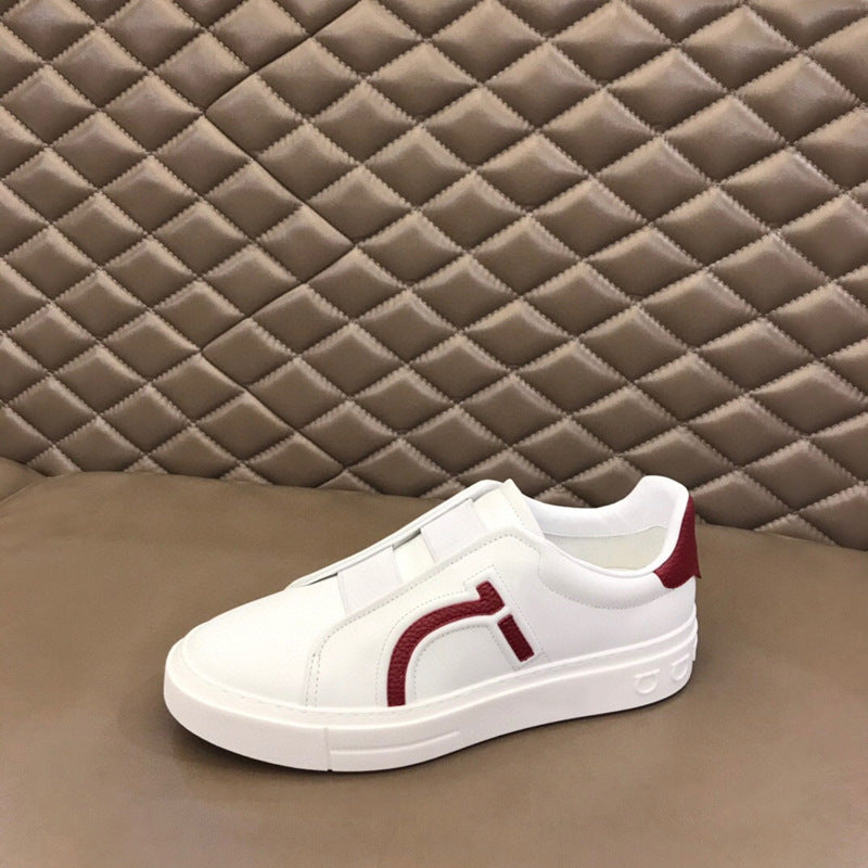 Damen Sportliche Slip-On Sneakers mit modernem Design und elastischem Riemen EB