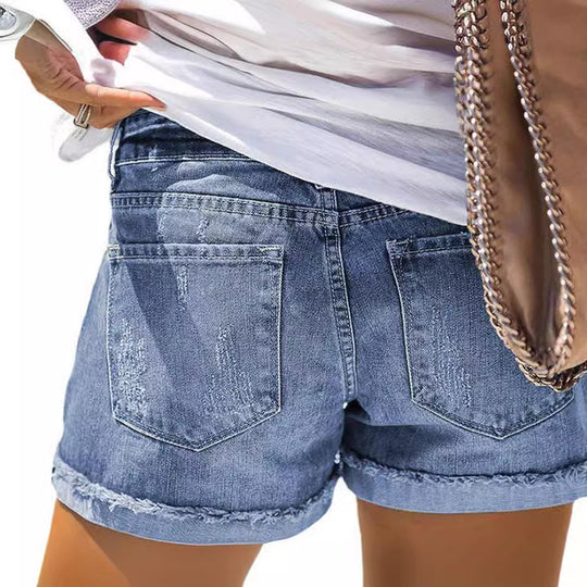 Damen Modische Destroyed Denim-Shorts mit kreativen Aufnähern EB