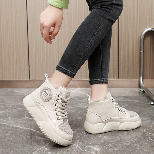 Damen hohe Sneaker mit flauschigem Innenfutter und robuster Sohle EB