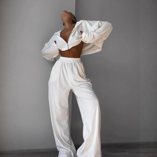 Damen kurzes Samt-Cropped-Zipshirt mit weitem High‑Waist Palazzo‑Hose Zweiteiler Eichborn Berlin