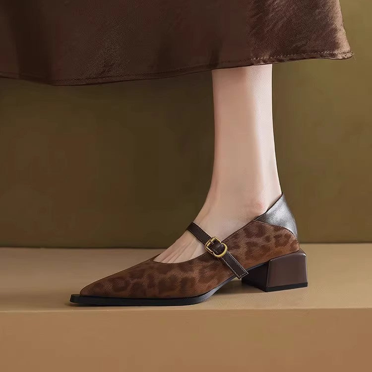 Damen Ballerinas mit elegantem Riemen und dekorativem Verschluss EB