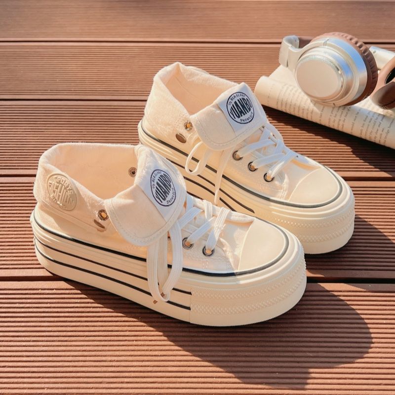 Damen Chunky Sneakers mit hohem Plateau und modischem Schnürsystem EB