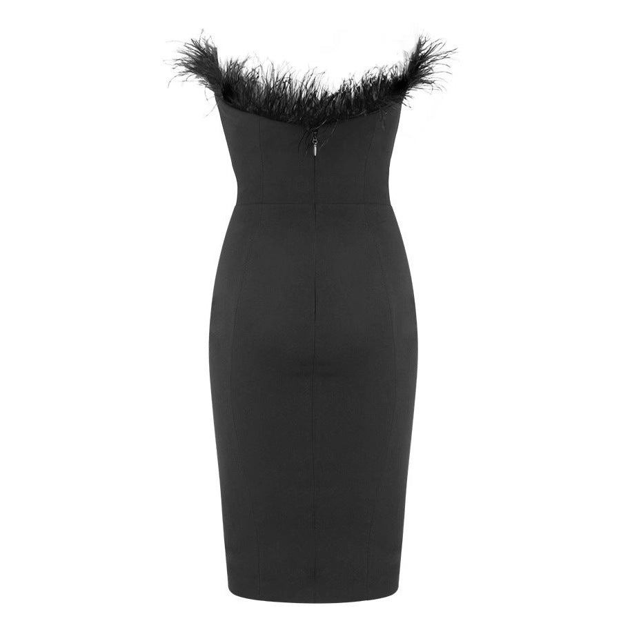 Damen Cocktailkleid mit extravagantem Federn-Ausschnitt und figurbetontem Schnitt EB