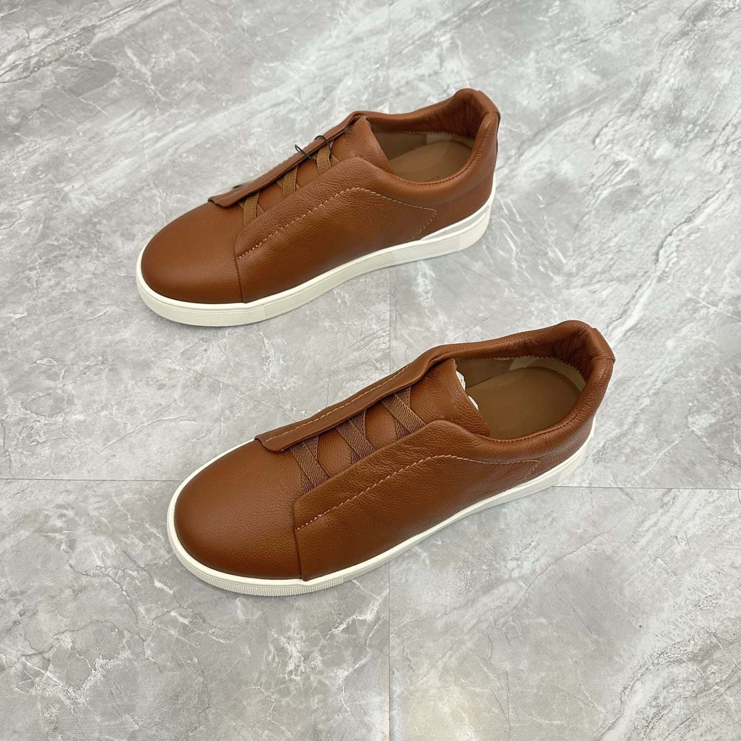 Damen Slip-On Sneakers mit eleganter Lederstruktur und rutschfester Sohle EB