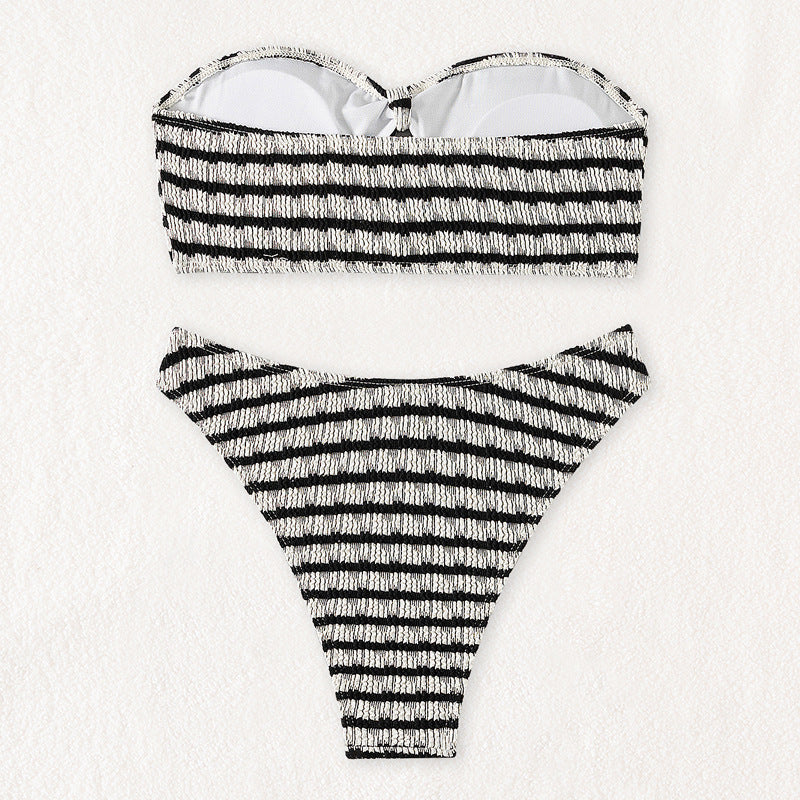 Damen Bandeau-Bikini mit trendy Ausschnitt EB