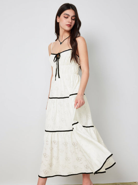 Damen Maxi-Kleid mit feinem Blumendruck und Kontrastbändern EB