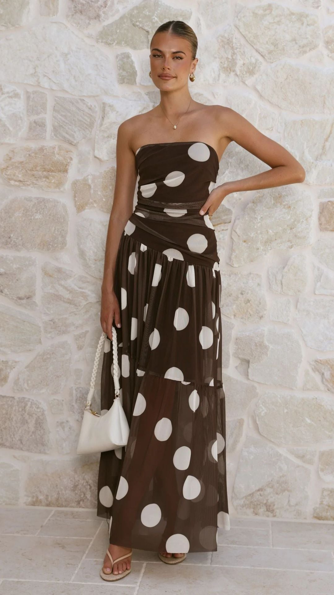 Damen Maxikleid mit schulterfreiem Schnitt und verspieltem Punktenmuster EB