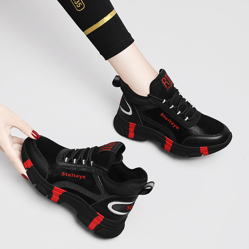 Damen Sportliche Sneaker mit strategischer Dämpfungstechnologie EB